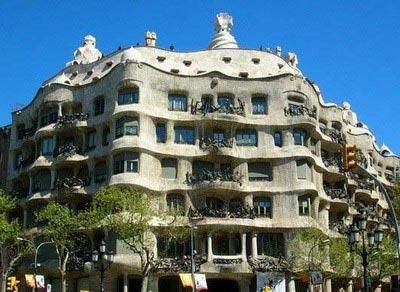 背上行囊，让心去旅行：全球最吸引人的20个旅游目的地