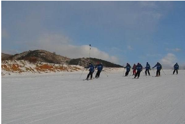 龙湾海滨滑雪游乐场
