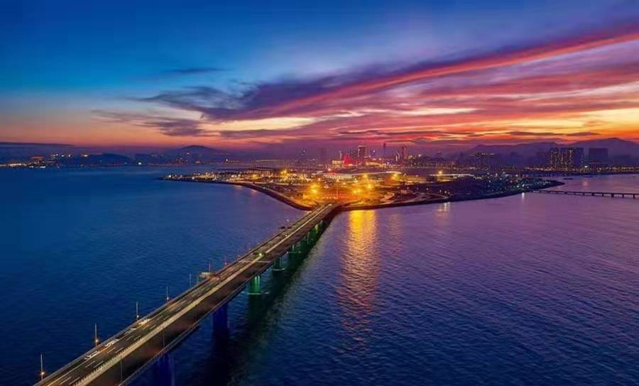 景点大全 城市风光 港珠澳大桥建成通车,极大缩短香港,珠海和澳门三地