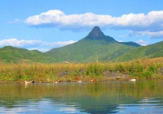 景点大全 名山奇峰 帽儿山位于黑龙江省南部尚志市帽儿山镇,位于帽儿